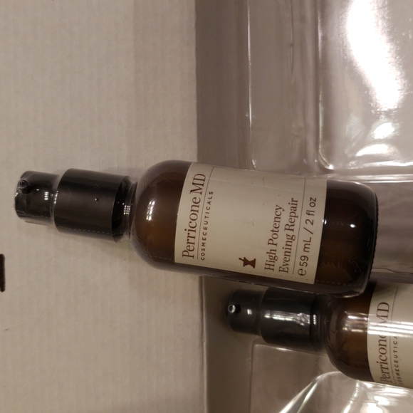 New sealed in plastic eye @ face moisturizer - Picture 4 of 7